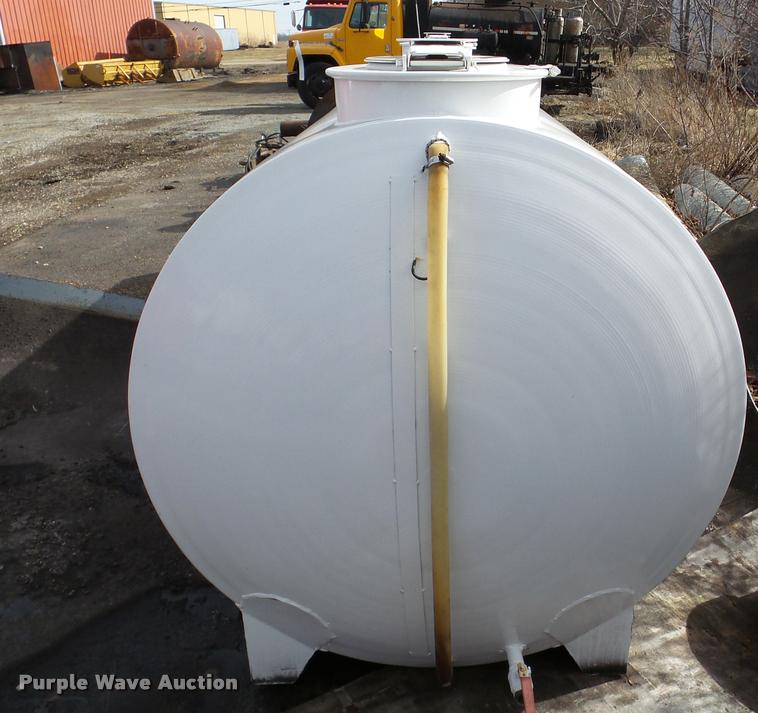 image for item DA7384 2001 Mid State water tank