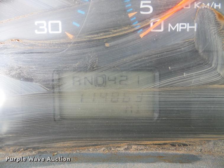 image for item DA7385 2002 International 4300 flatbed truck