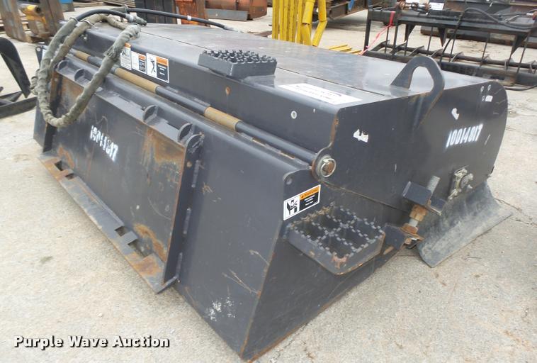 image for item DA7414 2011 Sweepster 20572M-0022 skid steer broom