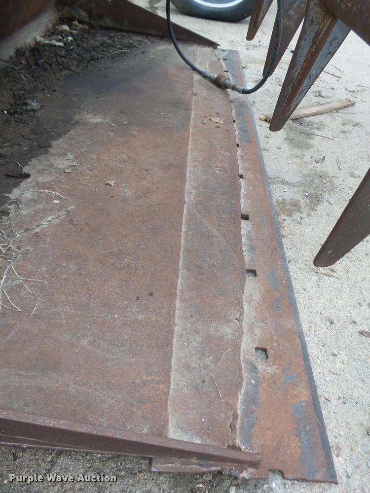 image for item DA7416 Grapple bucket