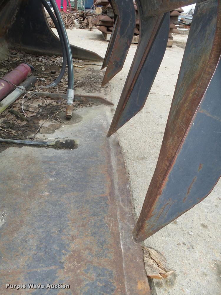 image for item DA7417 Grapple bucket