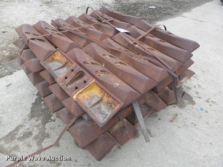 image for item DA7418 Approximately 54 track pads