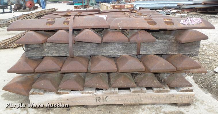 image for item DA7418 Approximately 54 track pads