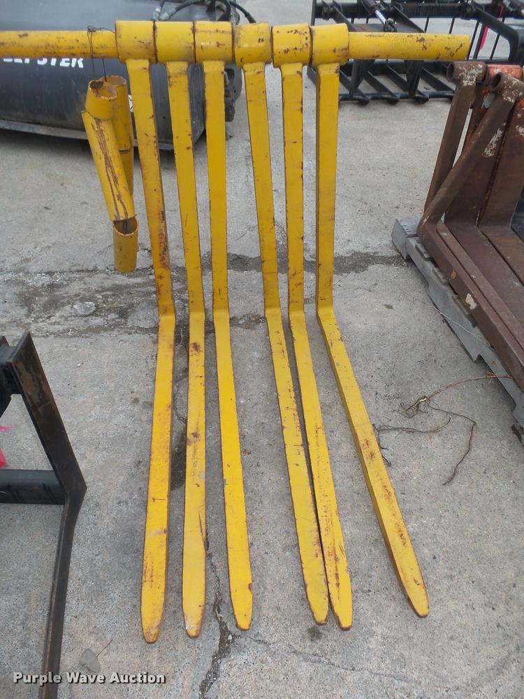 image for item DA7419 (14) assorted forks