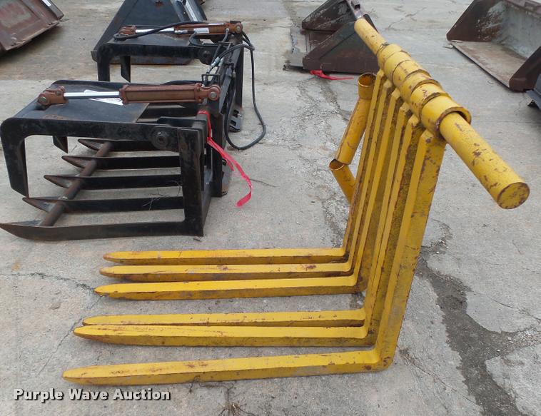 image for item DA7419 (14) assorted forks