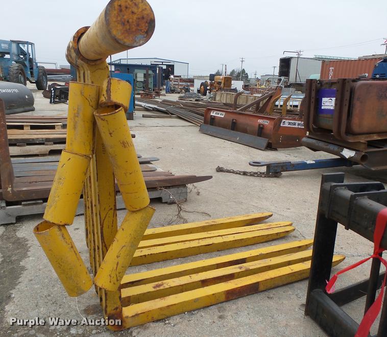 image for item DA7419 (14) assorted forks