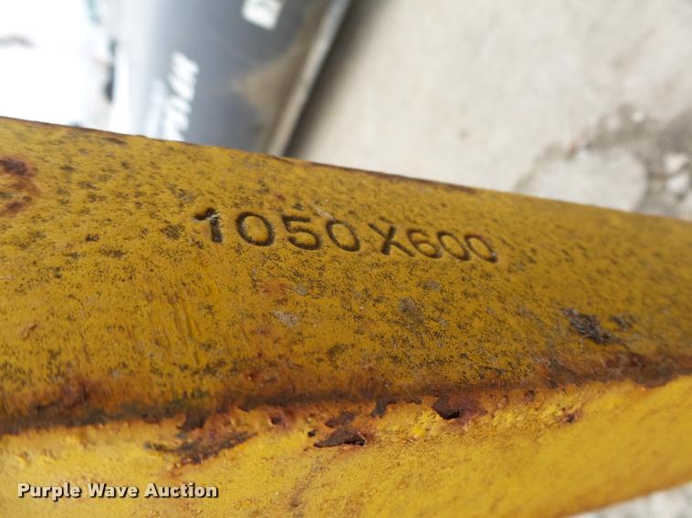 image for item DA7419 (14) assorted forks