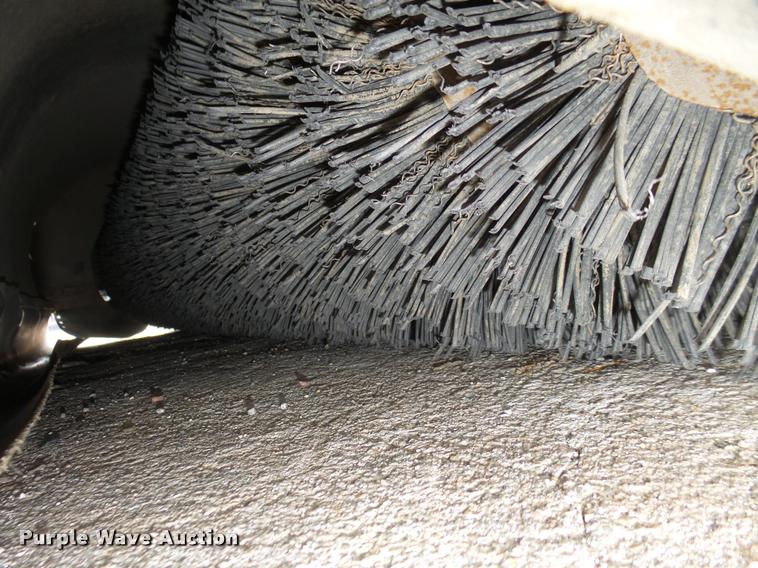 image for item DA7422 2008 Sweepster 20072M-0022 skid steer broom