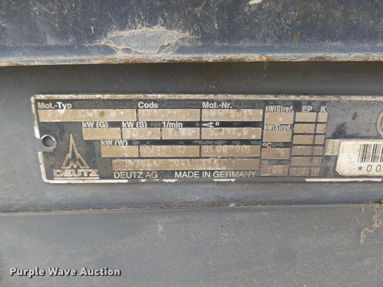 image for item DA7423 Miller Big Blue 251D DC arc welder/generator