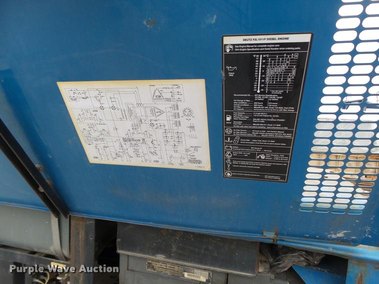 image for item DA7423 Miller Big Blue 251D DC arc welder/generator