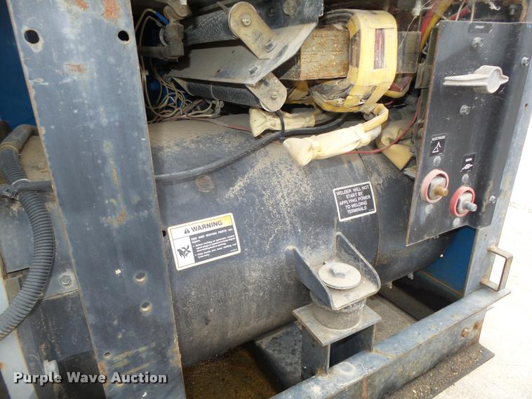 image for item DA7423 Miller Big Blue 251D DC arc welder/generator