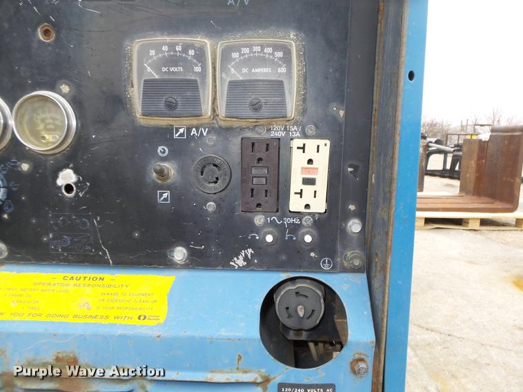 image for item DA7423 Miller Big Blue 251D DC arc welder/generator