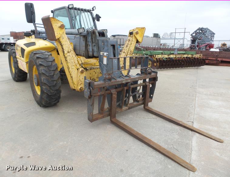 image for item DA7436 2000 New Holland LM860 telehandler