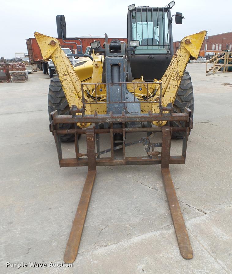 image for item DA7436 2000 New Holland LM860 telehandler