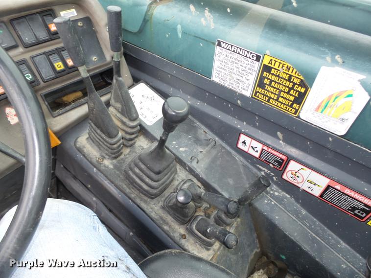 image for item DA7436 2000 New Holland LM860 telehandler