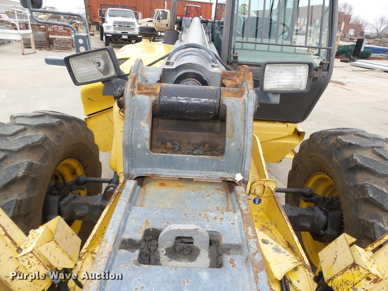 image for item DA7436 2000 New Holland LM860 telehandler