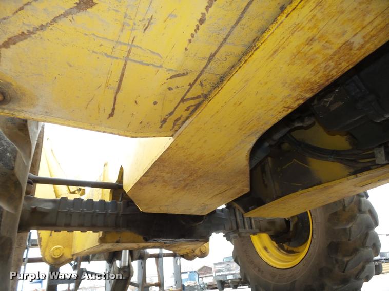 image for item DA7436 2000 New Holland LM860 telehandler