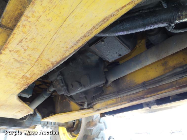 image for item DA7436 2000 New Holland LM860 telehandler