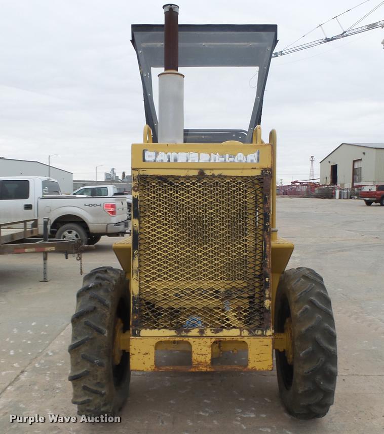 image for item DA7440 1988 Caterpillar CP-323 single drum vibratory roller