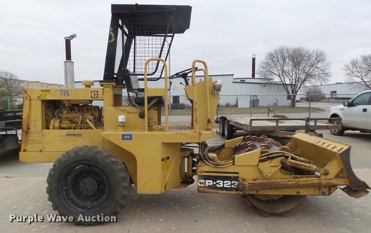 image for item DA7440 1988 Caterpillar CP-323 single drum vibratory roller