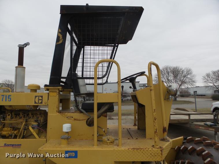 image for item DA7440 1988 Caterpillar CP-323 single drum vibratory roller