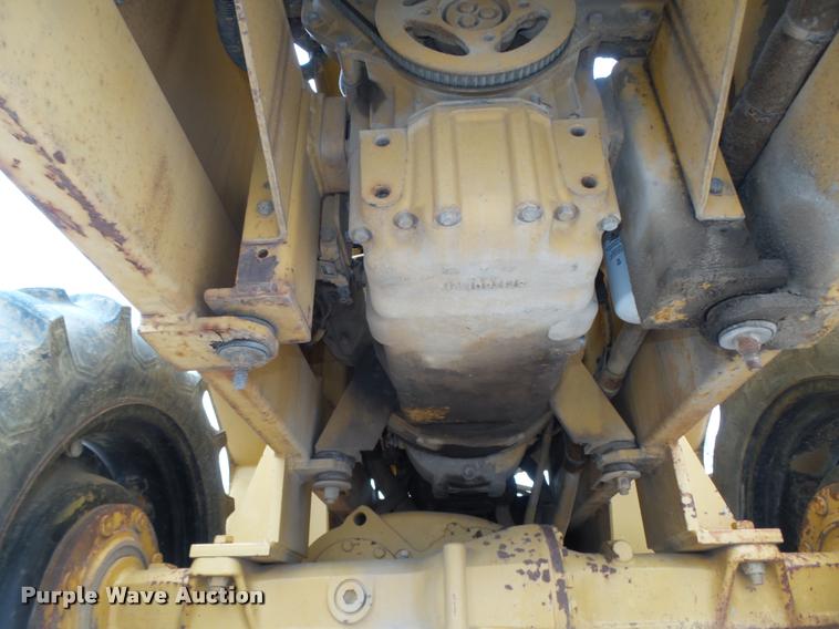 image for item DA7440 1988 Caterpillar CP-323 single drum vibratory roller