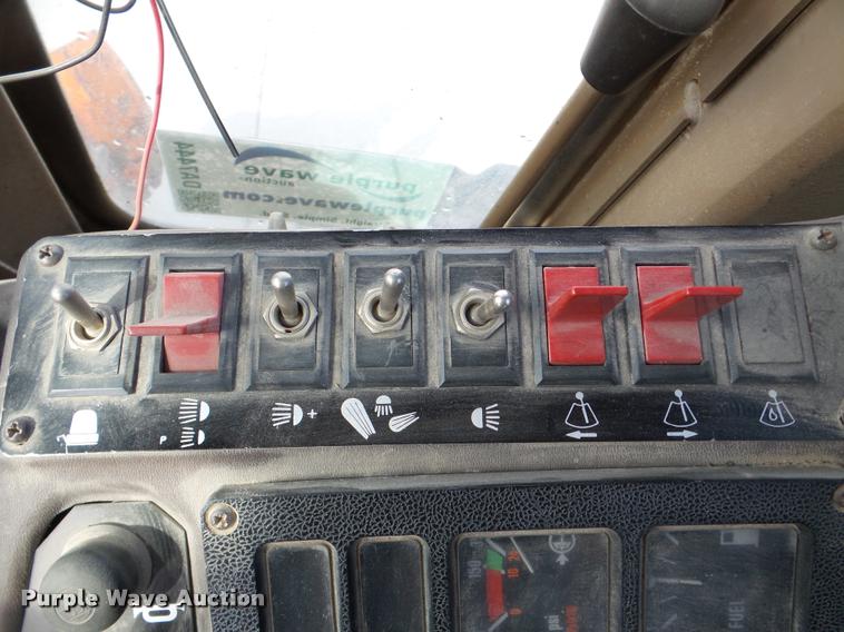 image for item DA7444 1981 Champion 710A motor grader