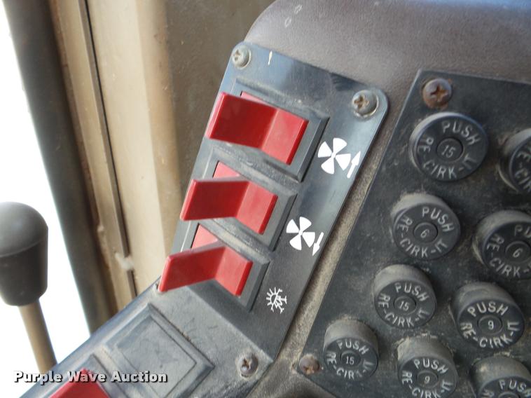 image for item DA7444 1981 Champion 710A motor grader