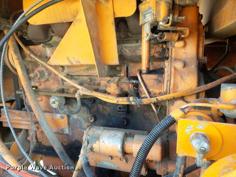 image for item DA7444 1981 Champion 710A motor grader