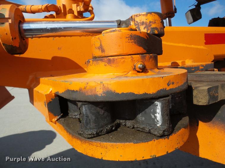 image for item DA7444 1981 Champion 710A motor grader