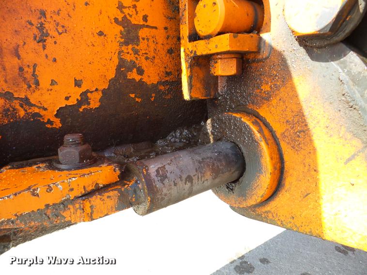 image for item DA7444 1981 Champion 710A motor grader