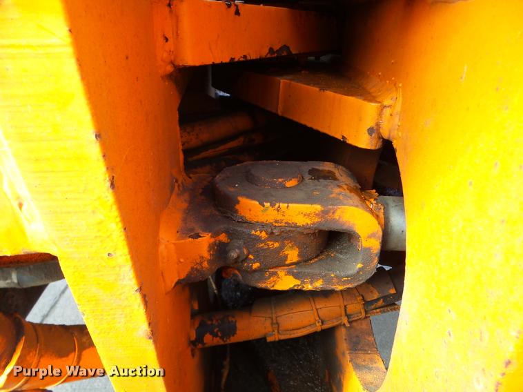 image for item DA7444 1981 Champion 710A motor grader