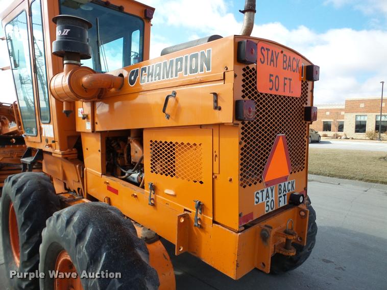 image for item DA7444 1981 Champion 710A motor grader