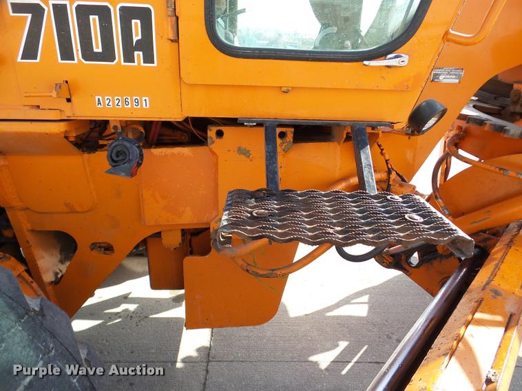 image for item DA7444 1981 Champion 710A motor grader