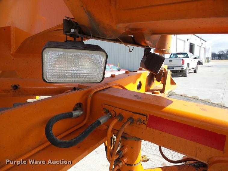 image for item DA7444 1981 Champion 710A motor grader