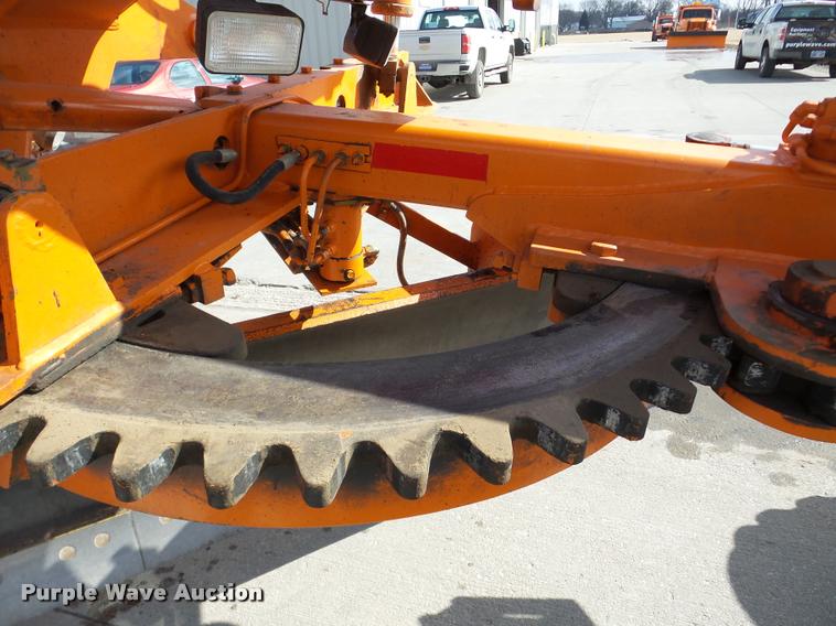 image for item DA7444 1981 Champion 710A motor grader