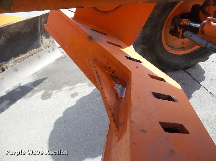 image for item DA7444 1981 Champion 710A motor grader