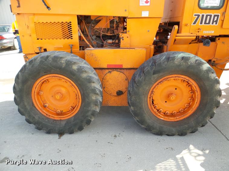 image for item DA7444 1981 Champion 710A motor grader