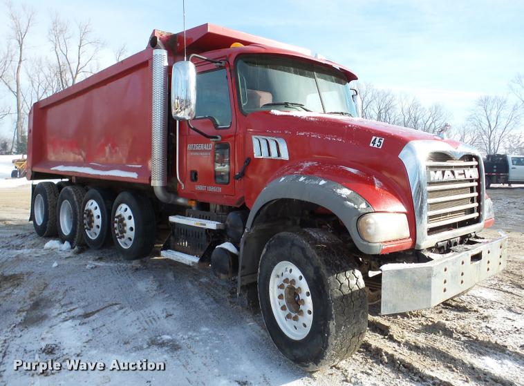 image for item DA7447 2008 Mack Vision dump truck