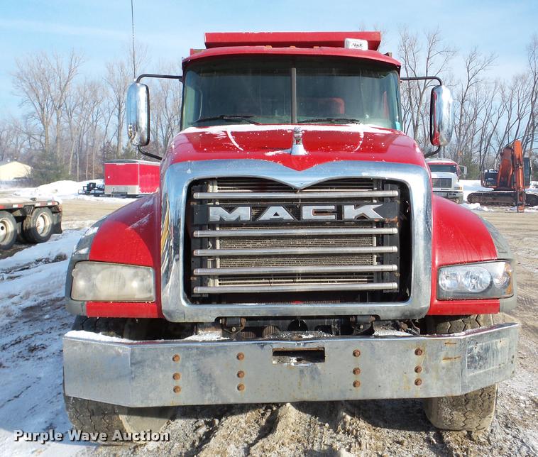 image for item DA7447 2008 Mack Vision dump truck