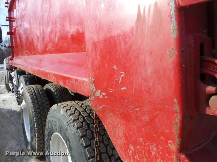 image for item DA7447 2008 Mack Vision dump truck