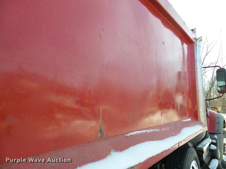 image for item DA7447 2008 Mack Vision dump truck