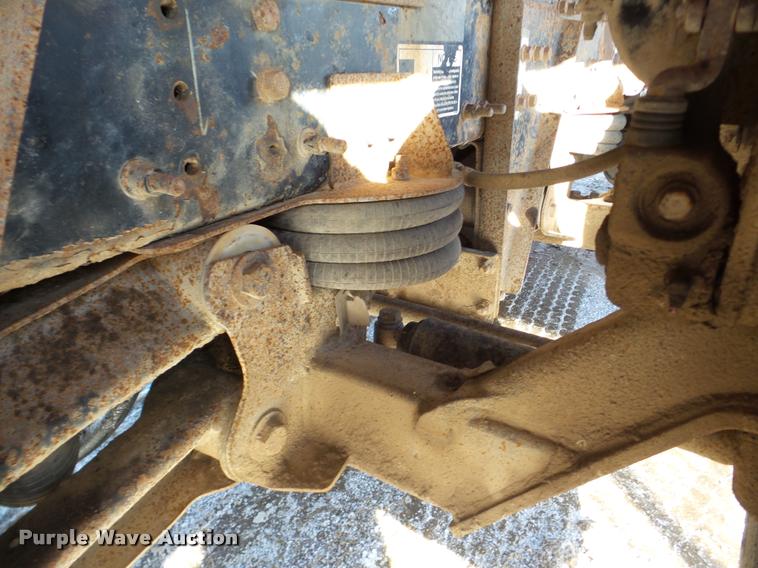 image for item DA7447 2008 Mack Vision dump truck