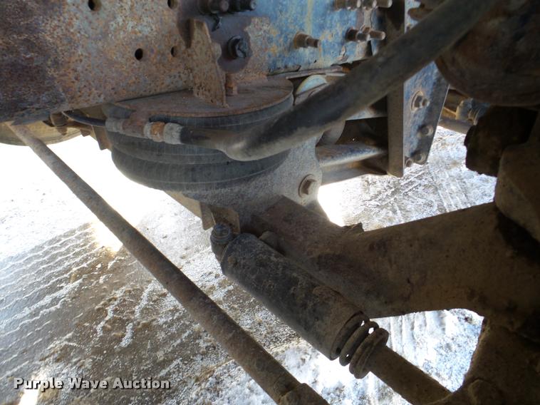 image for item DA7447 2008 Mack Vision dump truck