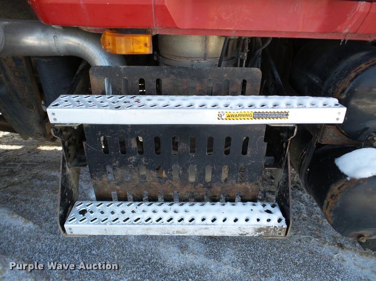 image for item DA7447 2008 Mack Vision dump truck