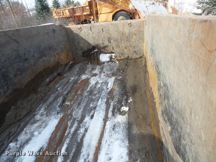 image for item DA7447 2008 Mack Vision dump truck