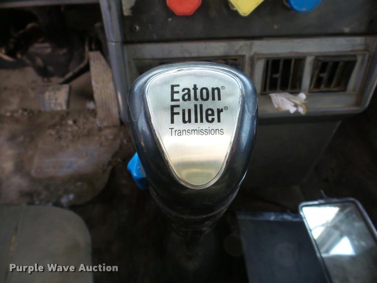 image for item DA7448 2003 Mack CL713 dump truck