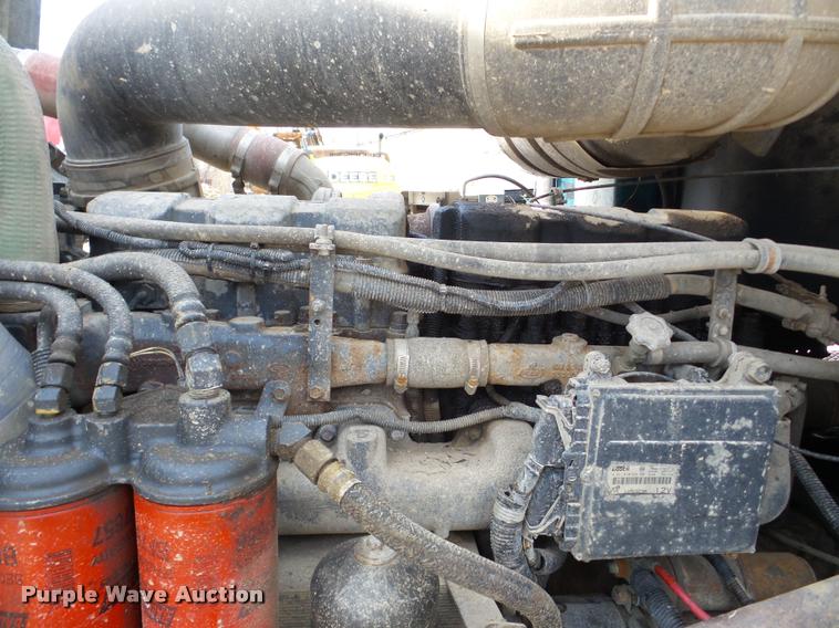 image for item DA7448 2003 Mack CL713 dump truck