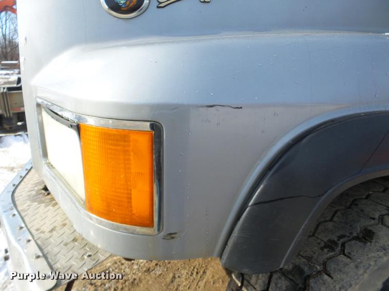 image for item DA7448 2003 Mack CL713 dump truck