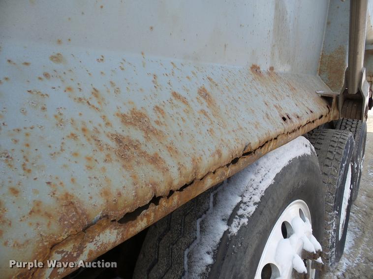 image for item DA7448 2003 Mack CL713 dump truck